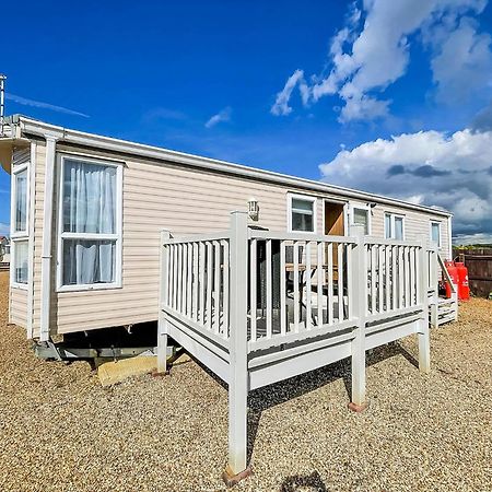 6 Berth Caravan Nearby Hunstanton Beach Front In Norfolk Ref 13019L Экстерьер фото